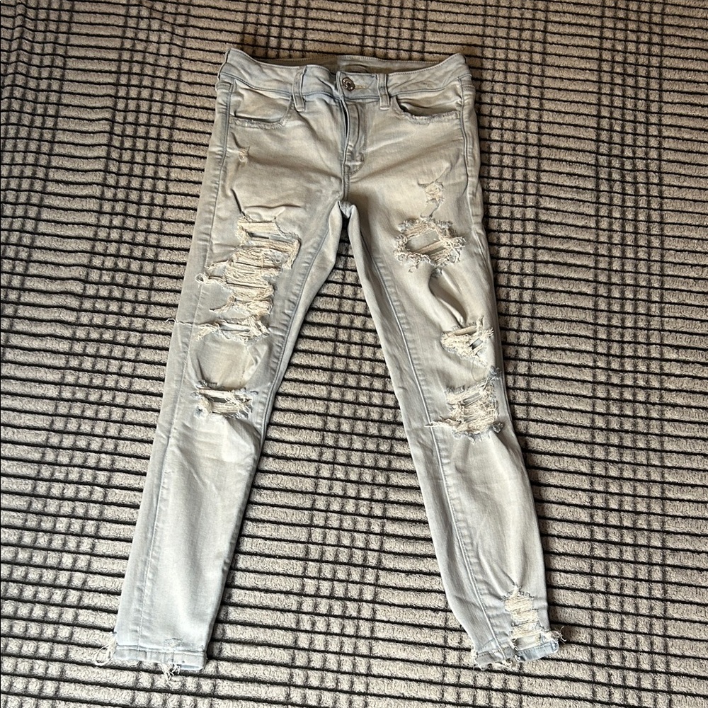 Women’s American Eagle Outfitters Distressed Jeans (6short)
